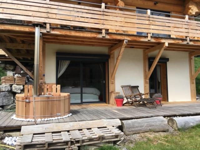 Chalet Anzac Chalet 5 Etoiles En Rondins Tout Neuf Unique Dans Les Aravis Les Villards-sur-Thônes Exterior photo